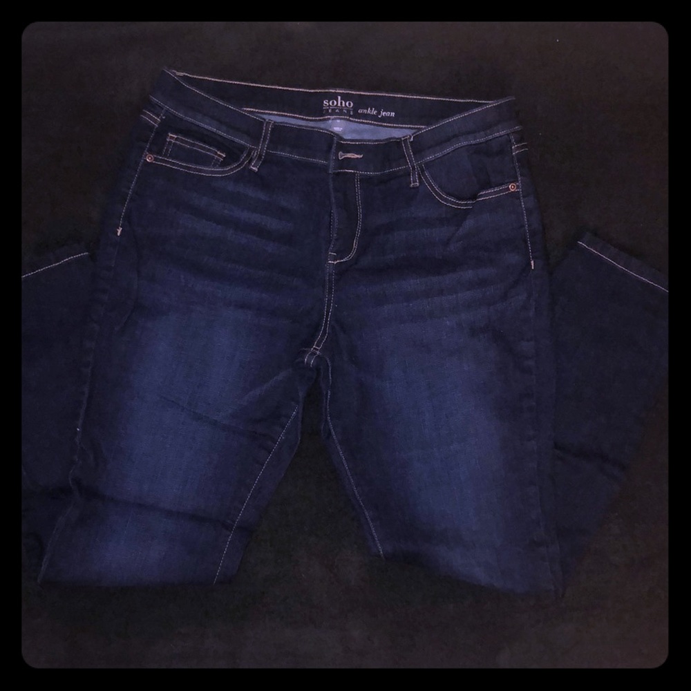 Like new, NY&Co. high-waisted skinny jean.